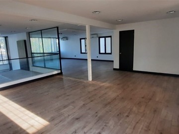 Arriendo Mensual / Local Comercial / Vitacura