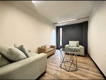 Arriendo Mensual / Oficina / Colina