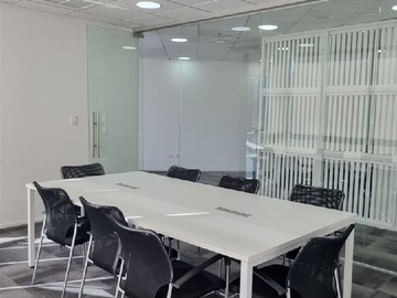 Arriendo Mensual / Oficina / Huechuraba