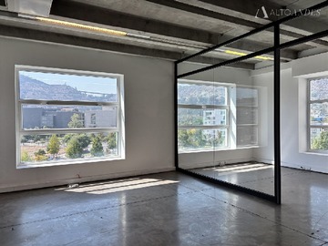 Arriendo Mensual / Oficina / Huechuraba