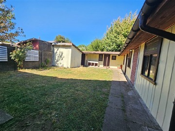 Patio posterior, bodegas