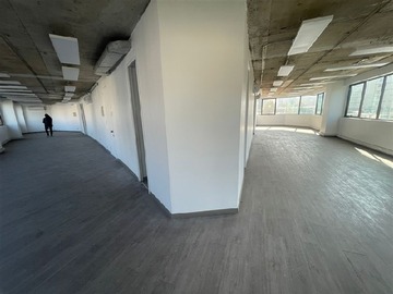 Arriendo Mensual / Oficina / Providencia
