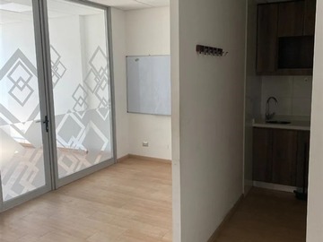 Arriendo Mensual / Oficina / Providencia