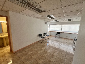 Arriendo Mensual / Oficina / San Miguel