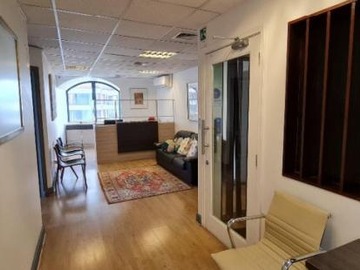 Arriendo Mensual / Oficina / Vitacura