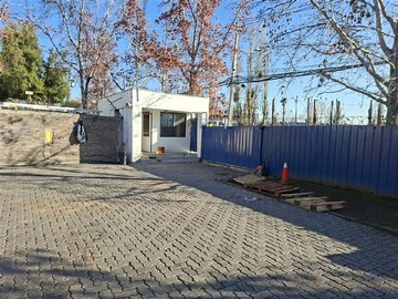Arriendo Mensual / Terreno Industrial / Huechuraba