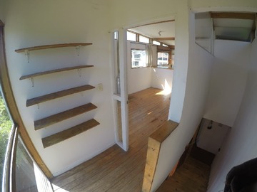 descanso y entrada a habitación segundo piso