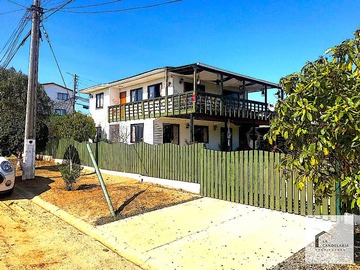 Venta / Casa / Algarrobo