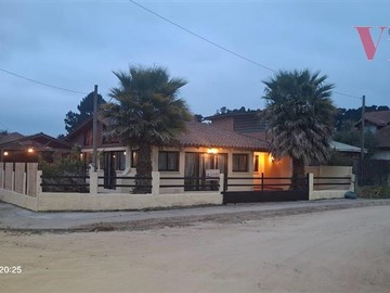 Venta / Casa / Algarrobo
