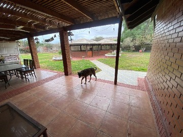vista desde terraza norte hacia quincho techado