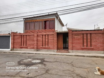 Venta / Casa / Arica