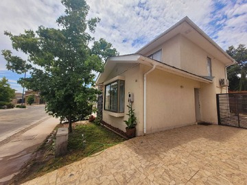 Venta / Casa / Buin
