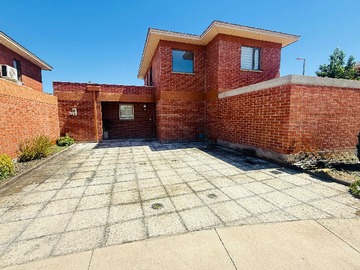 Venta / Casa / Buin