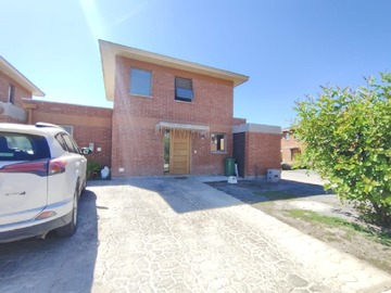 Venta / Casa / Buin