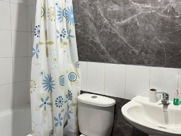 Baño suite primer piso