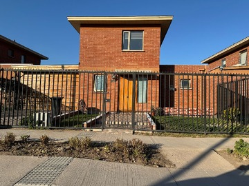 Venta / Casa / Buin