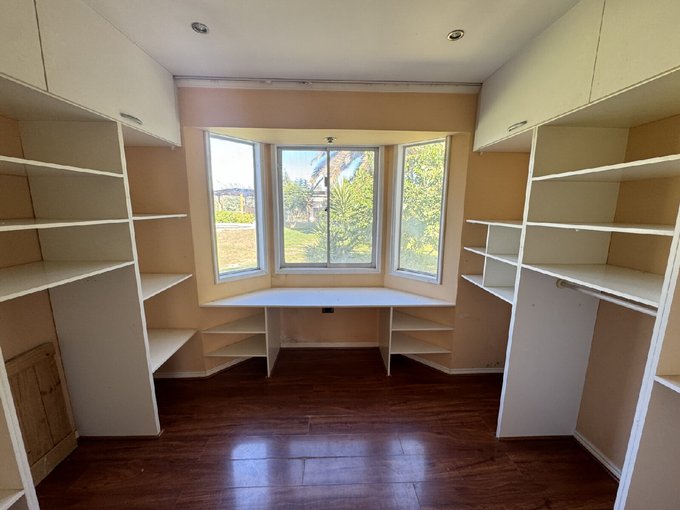 Walking Closet Suite