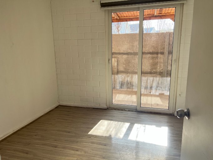 Cuarto Dormitorio o Sala de Estar