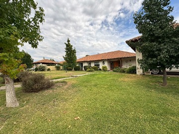 Venta / Casa / Calle Larga