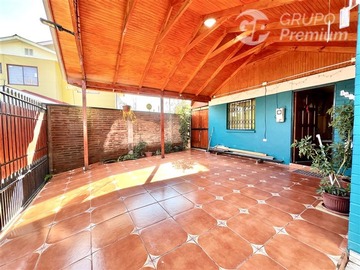 Venta / Casa / Calle Larga