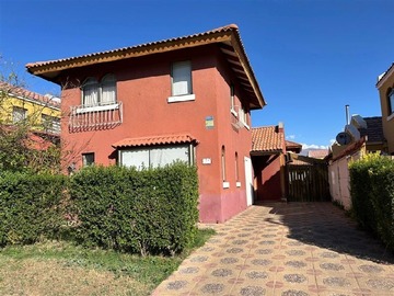 Venta / Casa / Calle Larga