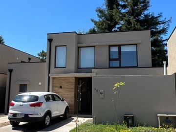 Venta / Casa / Chillán