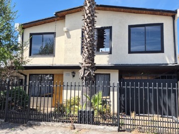 Venta / Casa / Chillán