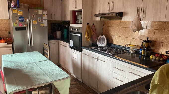 Cocina Amoblada, con Horno Electrico Empotrado, Cocina,