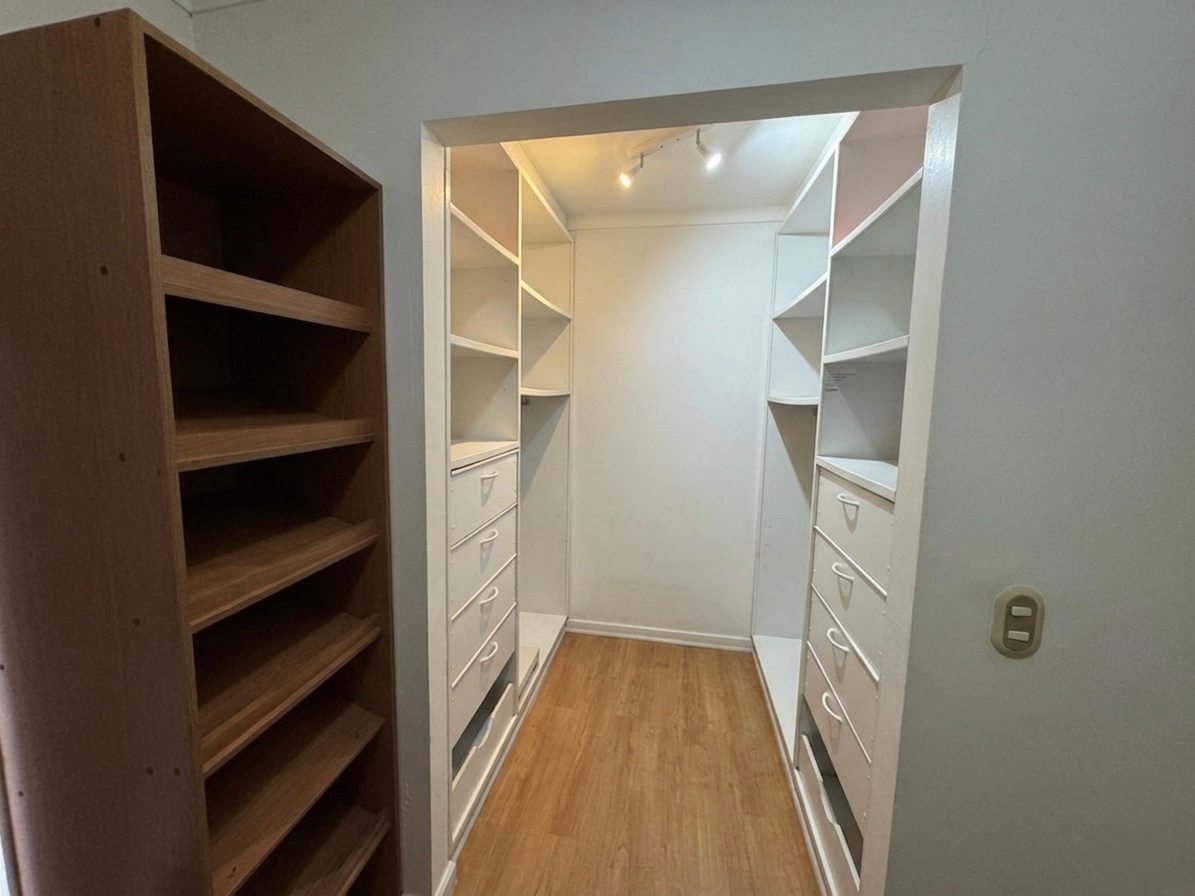Walk in Closet