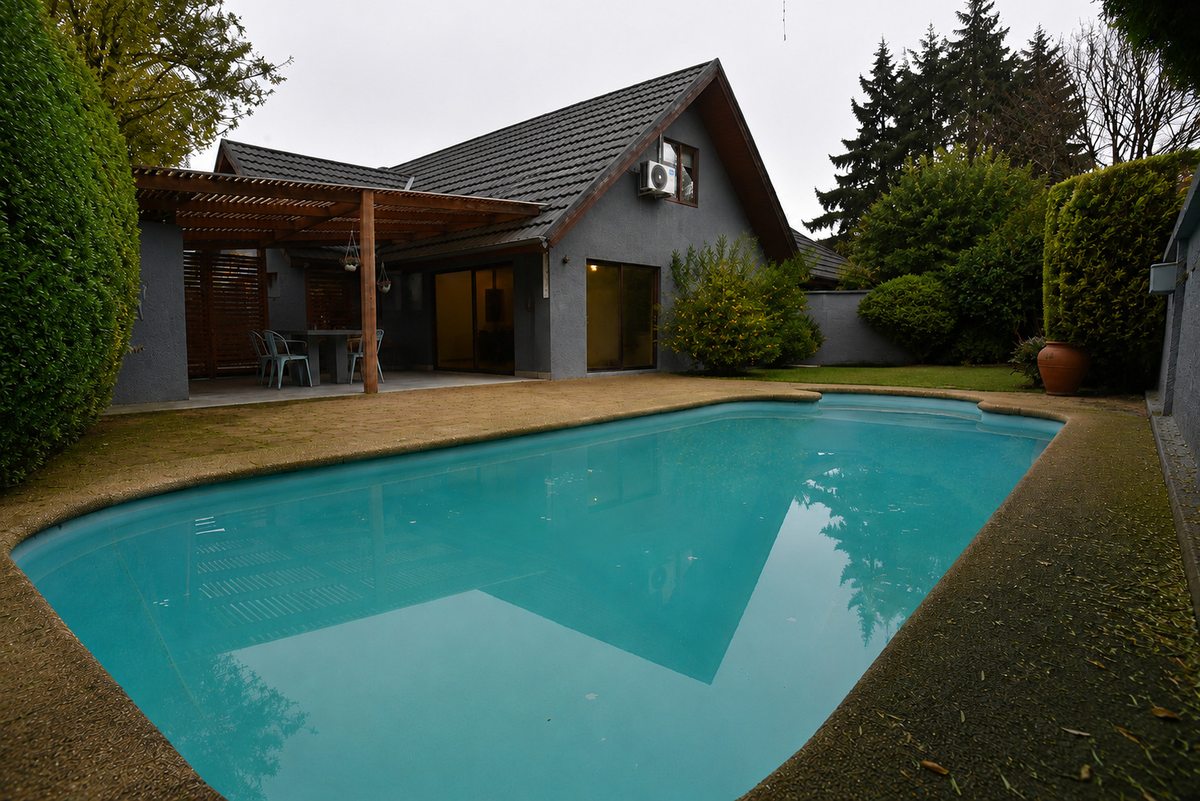 Piscina - Jardín