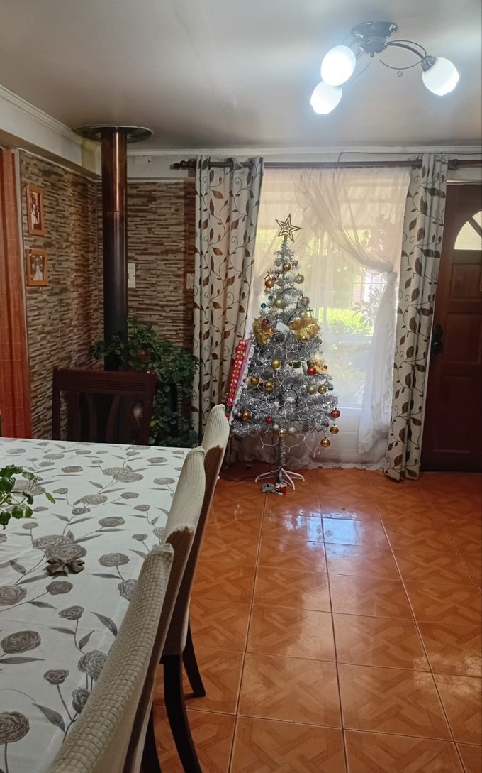 Comedor con chimenea