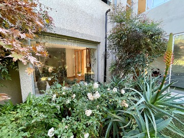 Venta / Casa / Colina