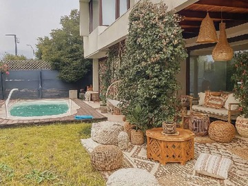 Venta / Casa / Colina