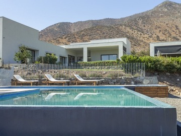 Venta / Casa / Colina