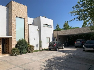 Venta / Casa / Colina