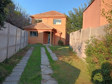 Venta / Casa / Colina