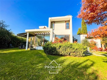 Venta / Casa / Colina