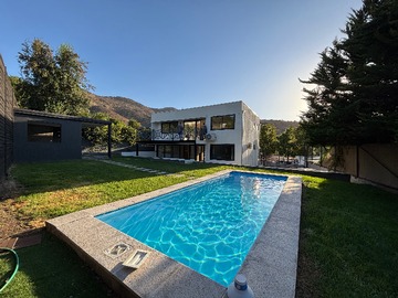 Venta / Casa / Colina