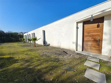 Venta / Casa / Colina