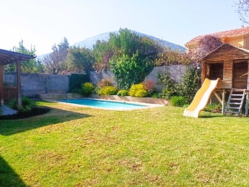 Venta / Casa / Colina