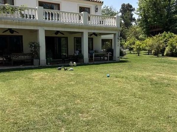 Venta / Casa / Colina