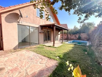 Venta / Casa / Colina