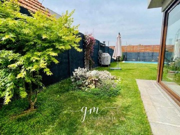 Venta / Casa / Colina