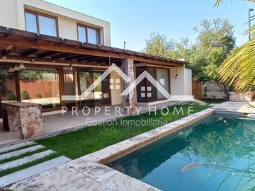 Venta / Casa / Colina
