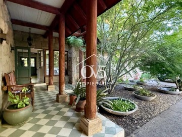 Venta / Casa / Colina