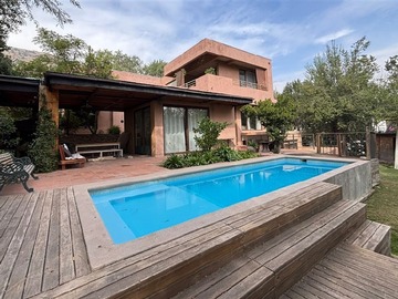 Venta / Casa / Colina