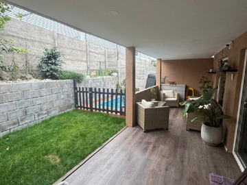 Venta / Casa / Colina