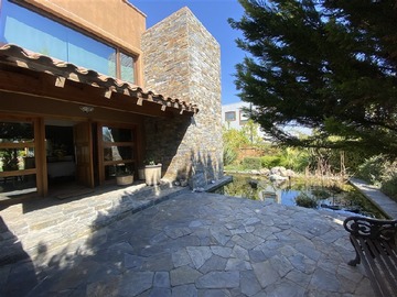 Venta / Casa / Colina