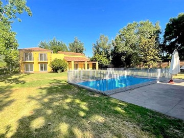 Venta / Casa / Colina