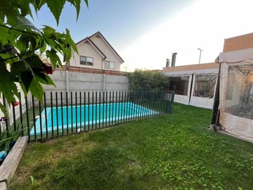 Venta / Casa / Colina